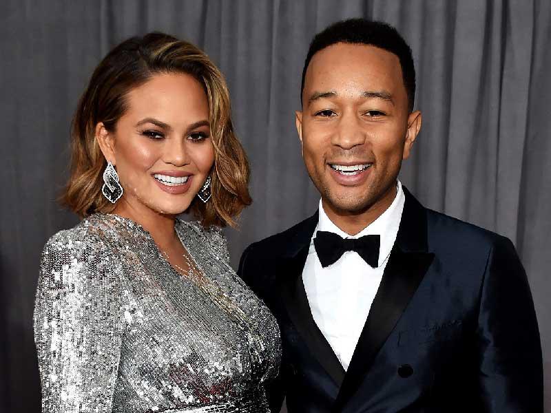 المغني جون ليجند وزوجته النجمة كريسي تيجين