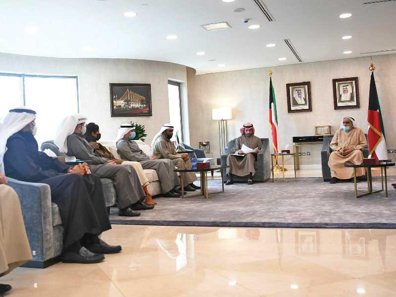  رئيس مجلس الأمة مرزوق الغانم مستقبلاً  أكاديميين متخصصين