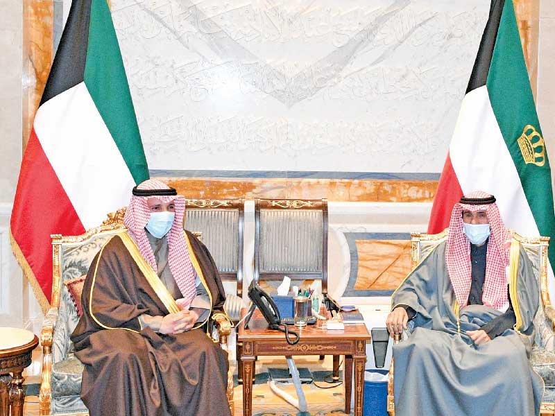  صاحب السمو أمير البلاد الشيخ نواف الأحمد مستقبلاً رئيس مجلس الأمة مرزوق الغانم أمس