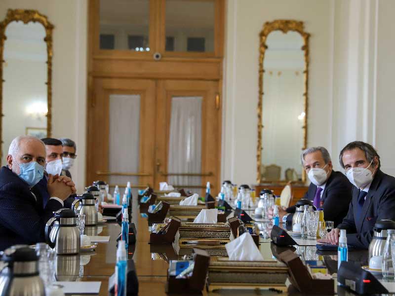 وزير الخارجية الإيراني محمد جواد ظريف يلتقي بالمدير العام للوكالة الدولية للطاقة الذرية رافائيل غروسي في طهران ، إيران