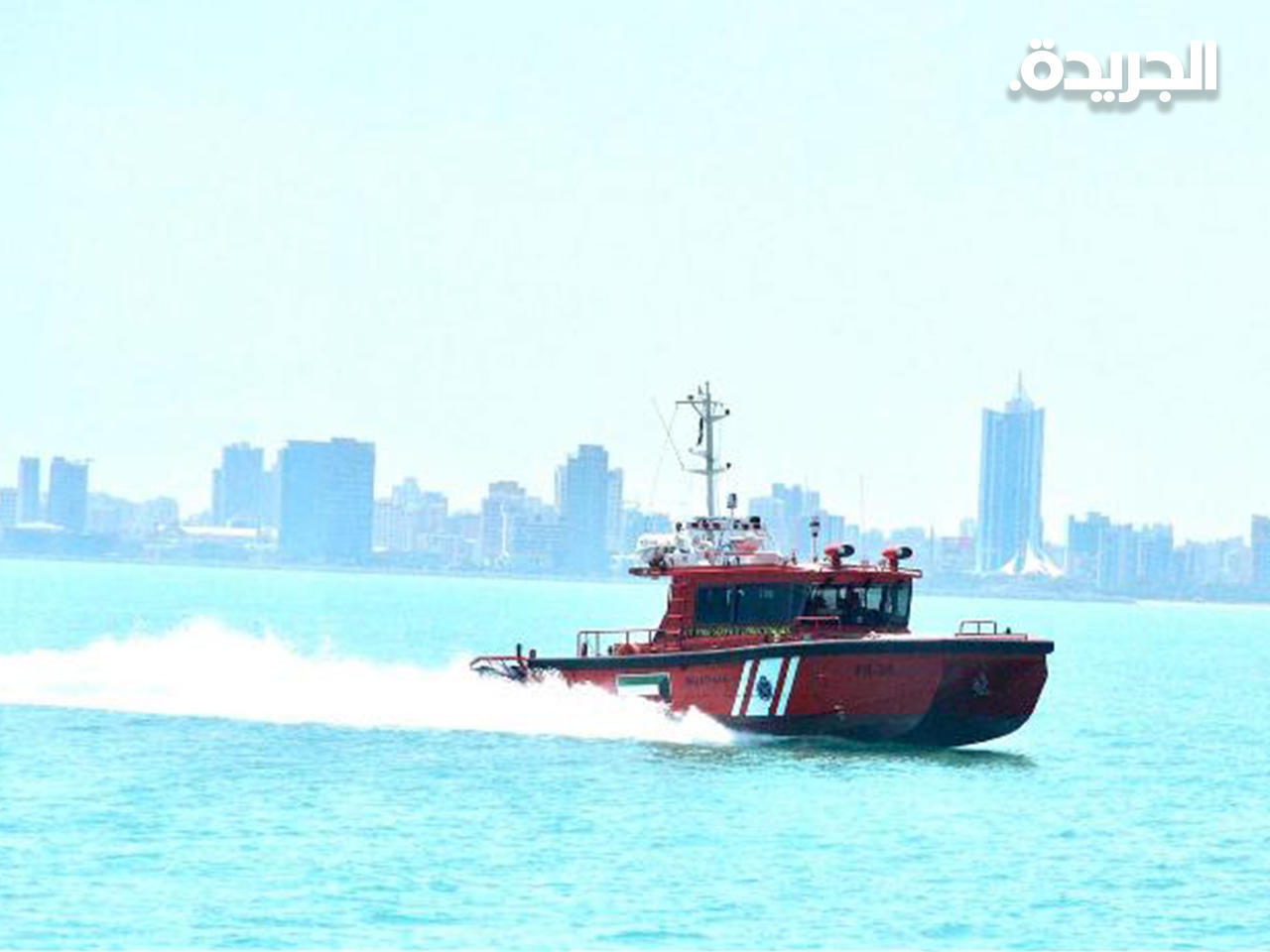 الإطفاء البحري ينقذ 7 أشخاص من الغرق