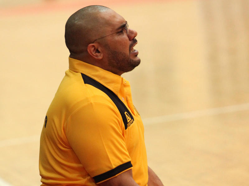  مدرب الفريق وليد فيروز