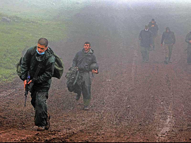 جنود إسرائيليون أمس في الجولان السوري المحتل (أ ف ب) 