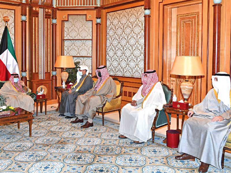 ولي العهد مستقبلاً وزراء أمس