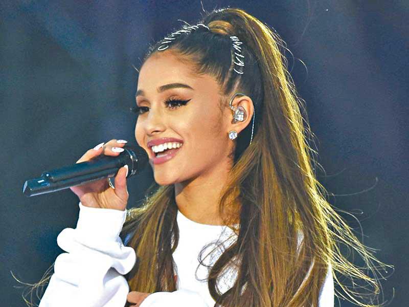 المغنية أريانا غراندي 