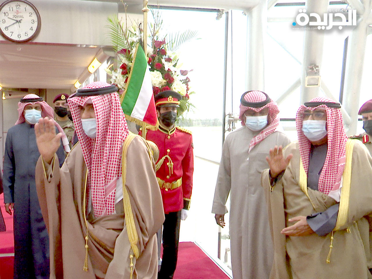 سمو الأمير مغادراً أرض الوطن