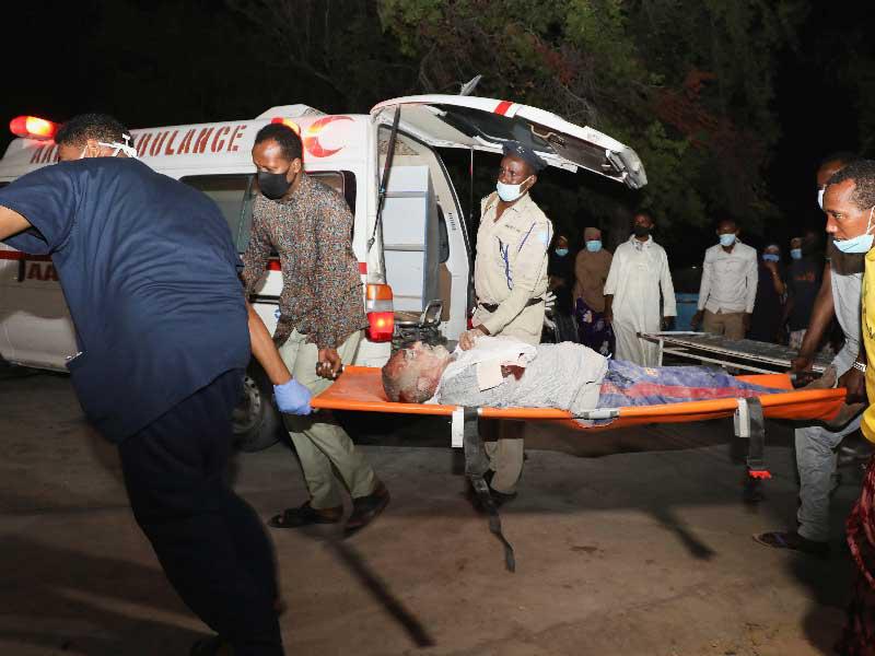 21 شخصا قتلوا، وأصيب أكثر من 30 في هجوم انتحاري بالعاصمة الصومالية مقديشو 
