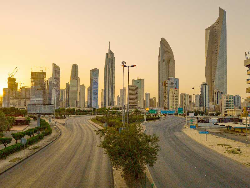 أجواء الحظر الجزئي الذي شهدته الكويت عام 2020