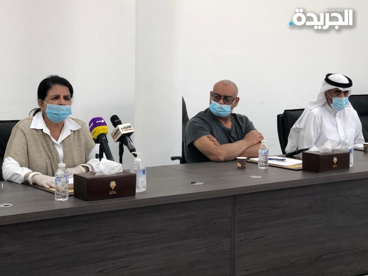 العوضي خلال الاجتماع