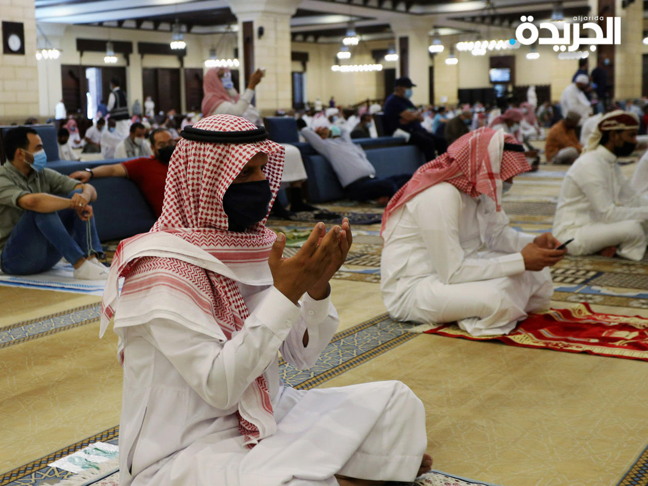 إغلاق 243 مسجداًفي السعودية