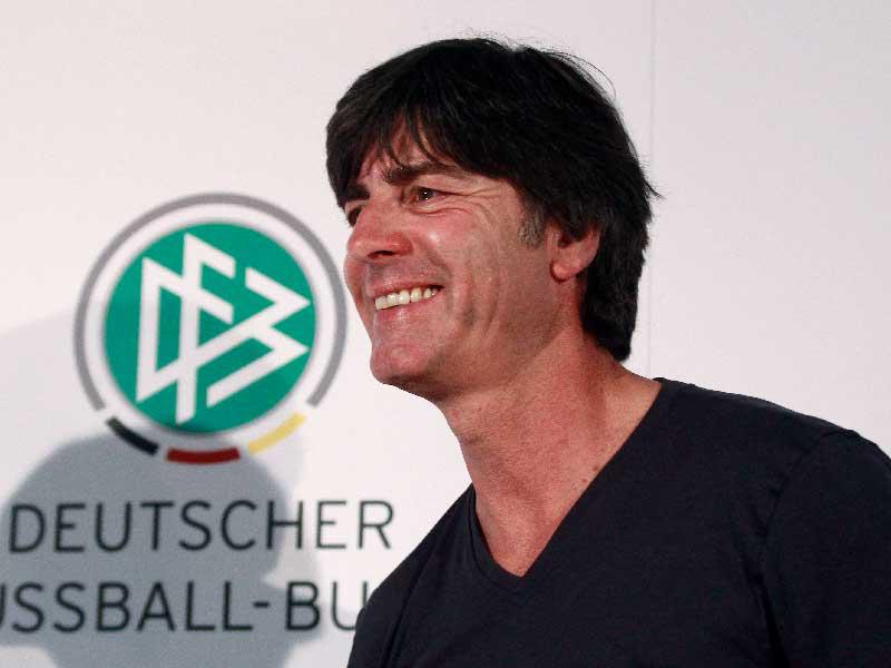  مدرب المنتخب الألماني يواكيم لوف