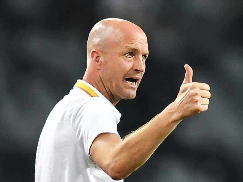 مدرب شينزين الصيني  الهولندي جوردي كرويف