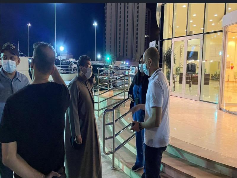 وكيل وزارة الصحة متفقداً المستشفى