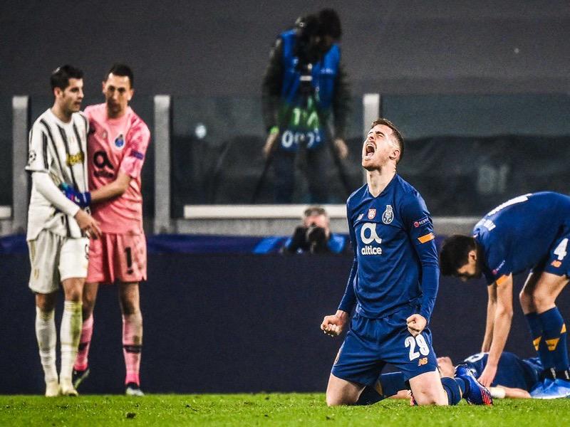 فرحة لاعبي بورتو بالتأهل