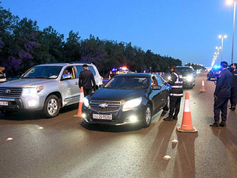 123 شخصاً خالفوا الحظر