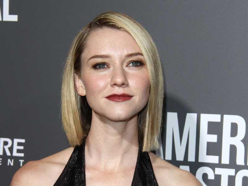 الممثلة فالوري كاري