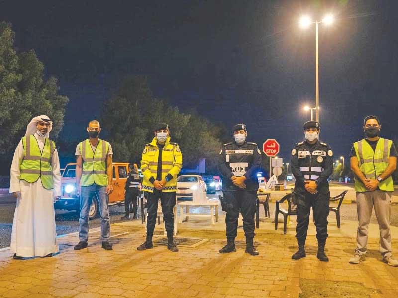 فريق «بيتك» مع أبطال الصفوف الأمامية