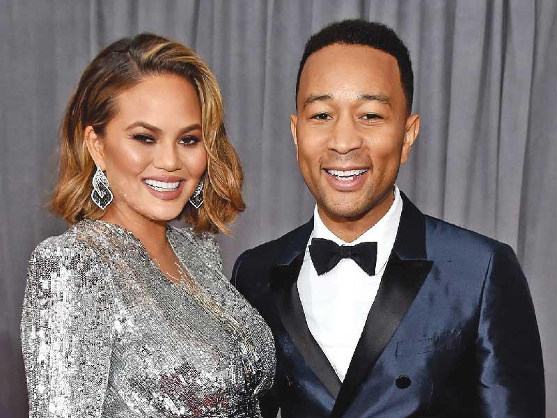 المغني جون ليجند وزوجته النجمة كريستي تيغن