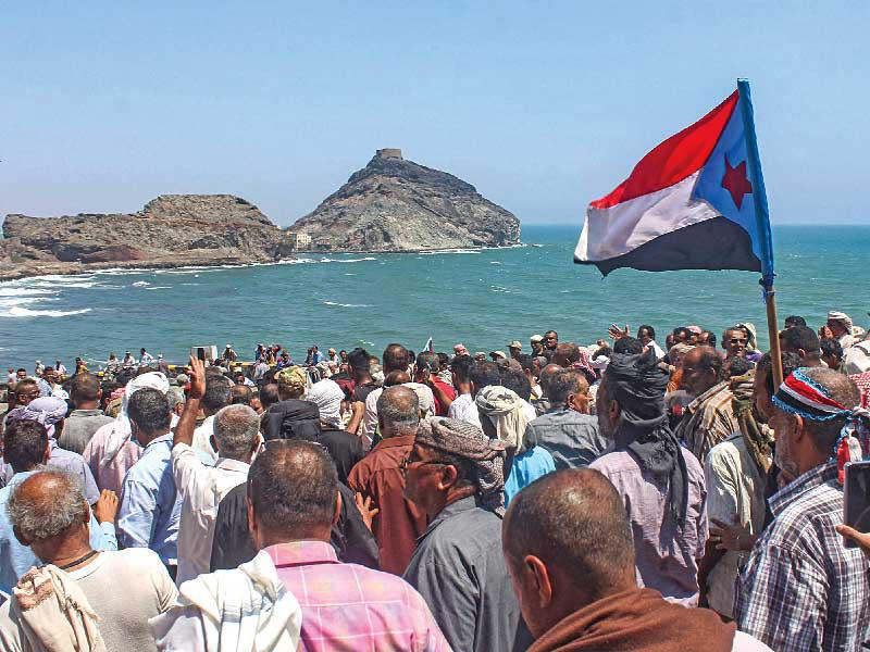 محتجون يمنيون في عدن أمس (أ ف ب)n