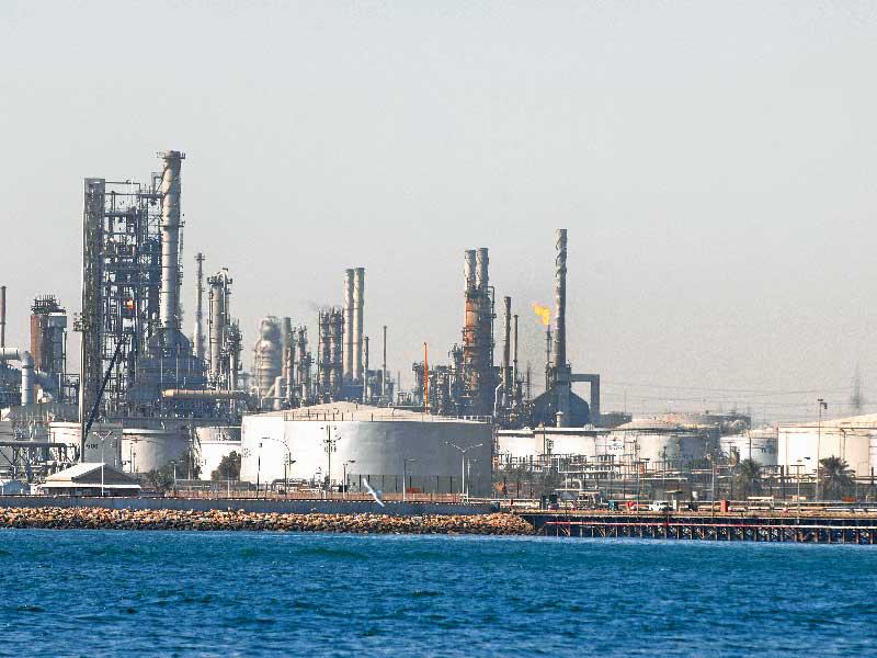 انخفض سعر برميل النفط 