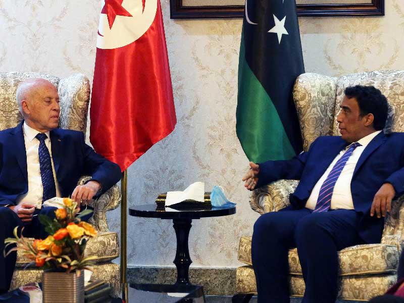الرئيس  التونسي قيس سعيّد يلتقي رئيس المجلس الرئاسي الليبي محمد المنفي