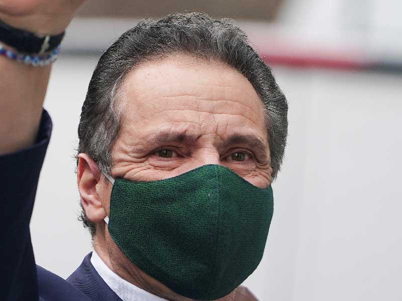 حاكم ولاية نيويورك الديمقراطي أندرو كومو