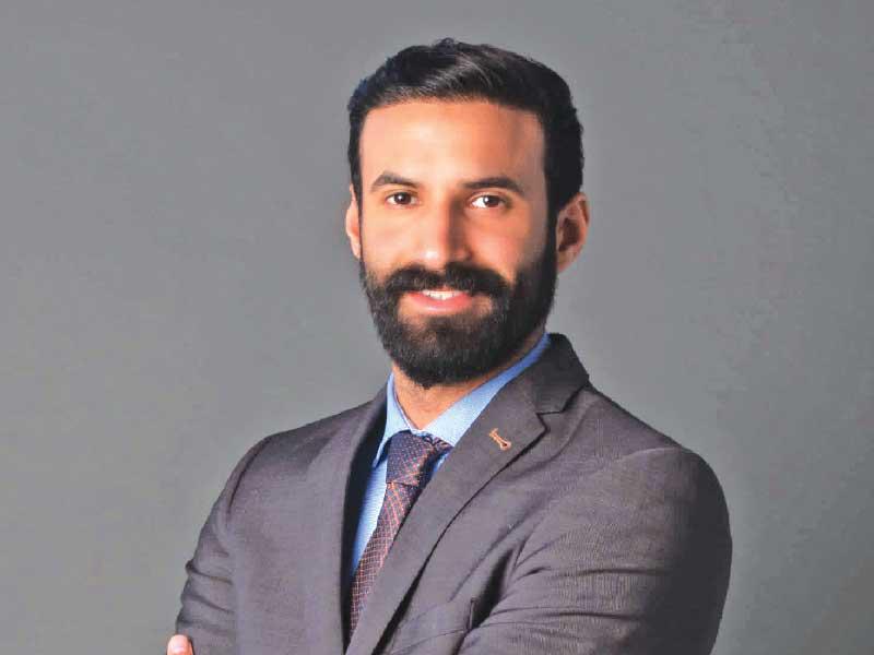 عبدالله خالد الغانم 