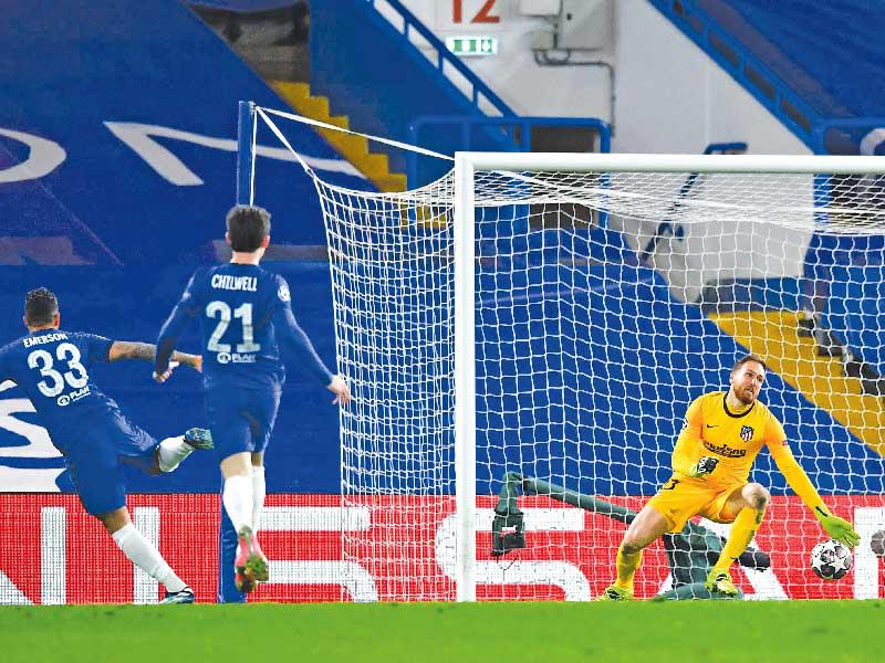 إيميرسون نجم تشلسي يحرز هدفه في مرمى أتلتيكو