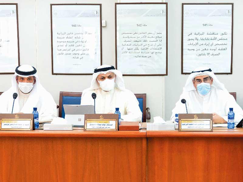 الإبراهيم وقيادات «نزاهة» في اجتماع «الميزانيات» أمس الأول