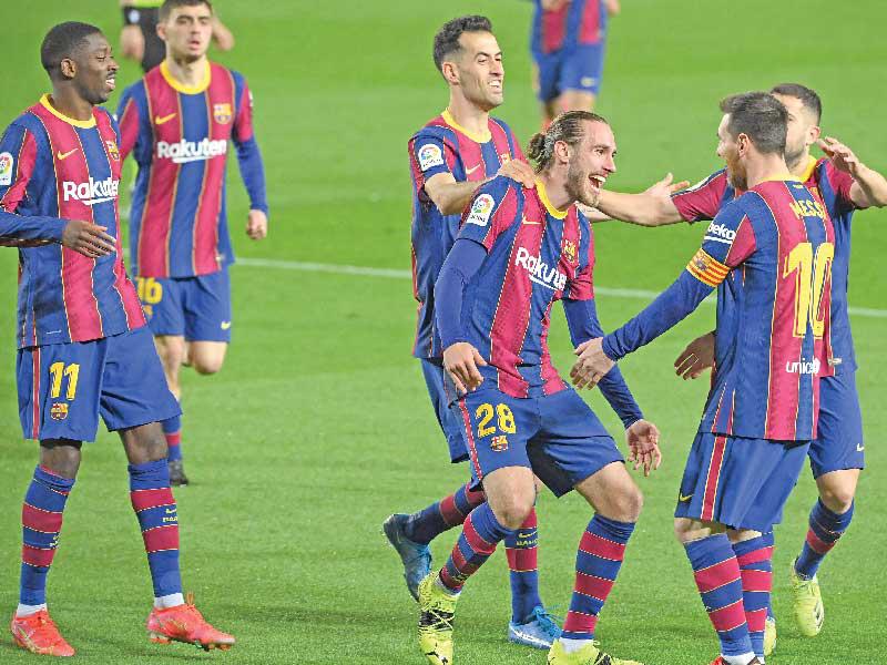 لاعبو برشلونة خلال مباراة سابقة