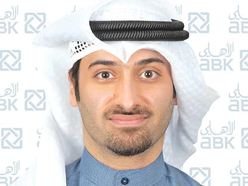 علي السماك مساعد المدير العام لإدارة الخدمات المصرفية للأفراد في البنك الأهلي الكويتي 