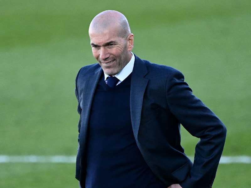 المدير الفني لريال مدريد  زين الدين زيدان