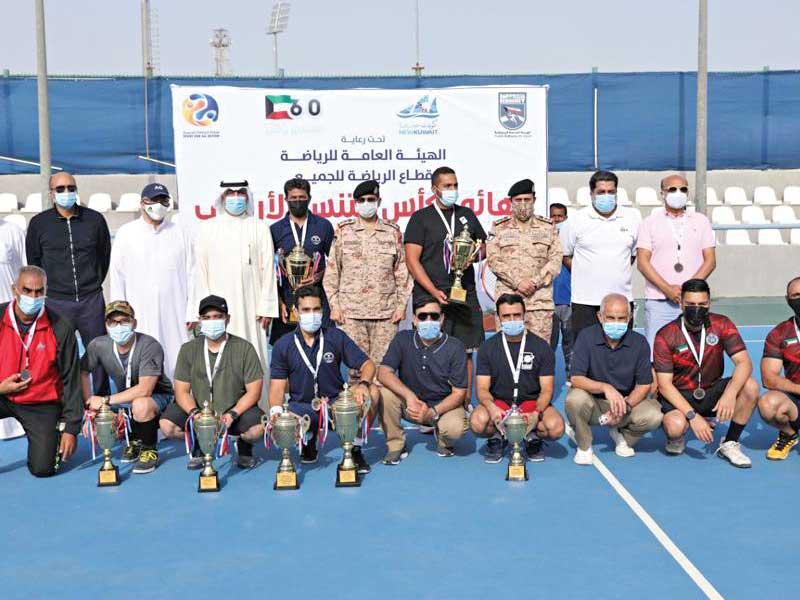 تتويج الفائزين