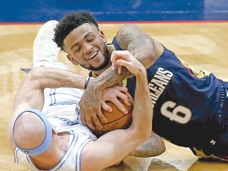 والكر نجم نيو أورليانز وكاراسو نجم ليكرز