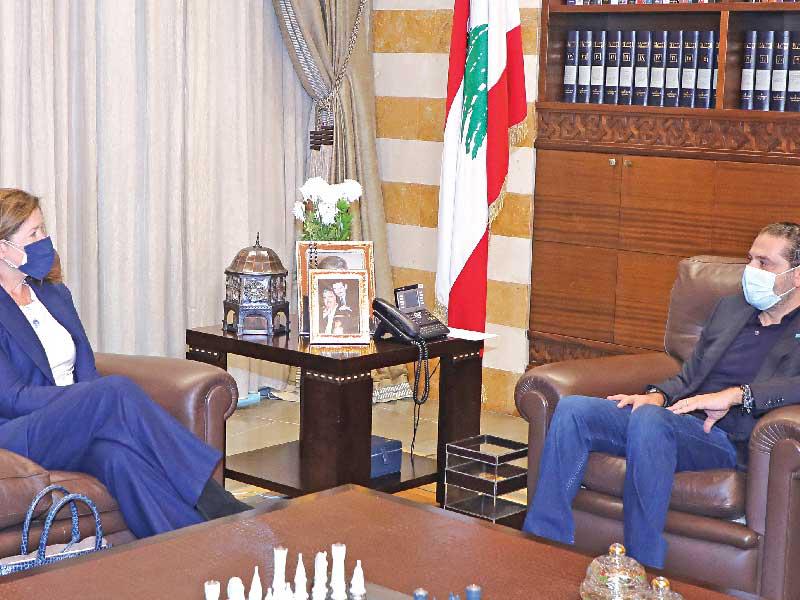 رئيس الحكومة سعد الحريري مستقبلاً السفيرة الأميركية في لبنان دوروثي شيا أمسt (رويترز)
