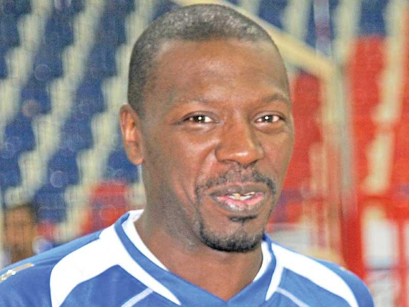 عضو لجنة التدريب باتحاد اللعبة، ونجم المنتخب الوطني ونادي الجهراء السابق فارس موسى