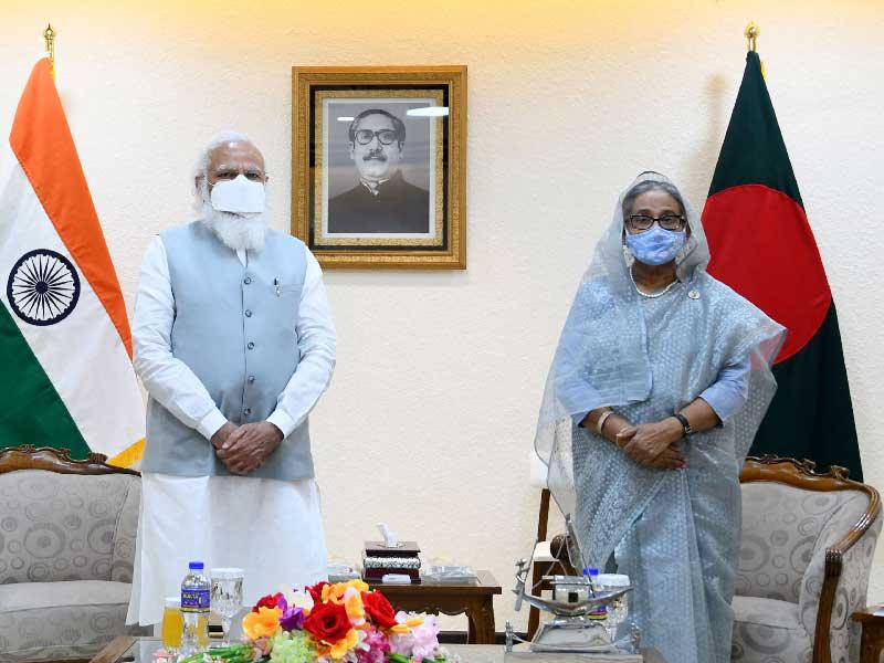 رئيس الوزراء الهندي ناريندرا موديونظيرته البنغلاديشية الشيخة حسينة