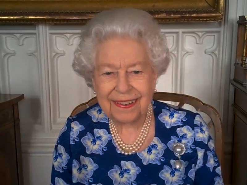 ملكة المملكة المتحدة إليزابيث الثانية 