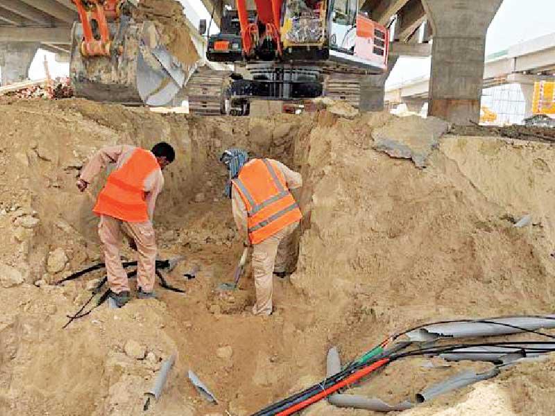 أحد مواقع الكيبلات كما بدا بعد الانقطاع أمس