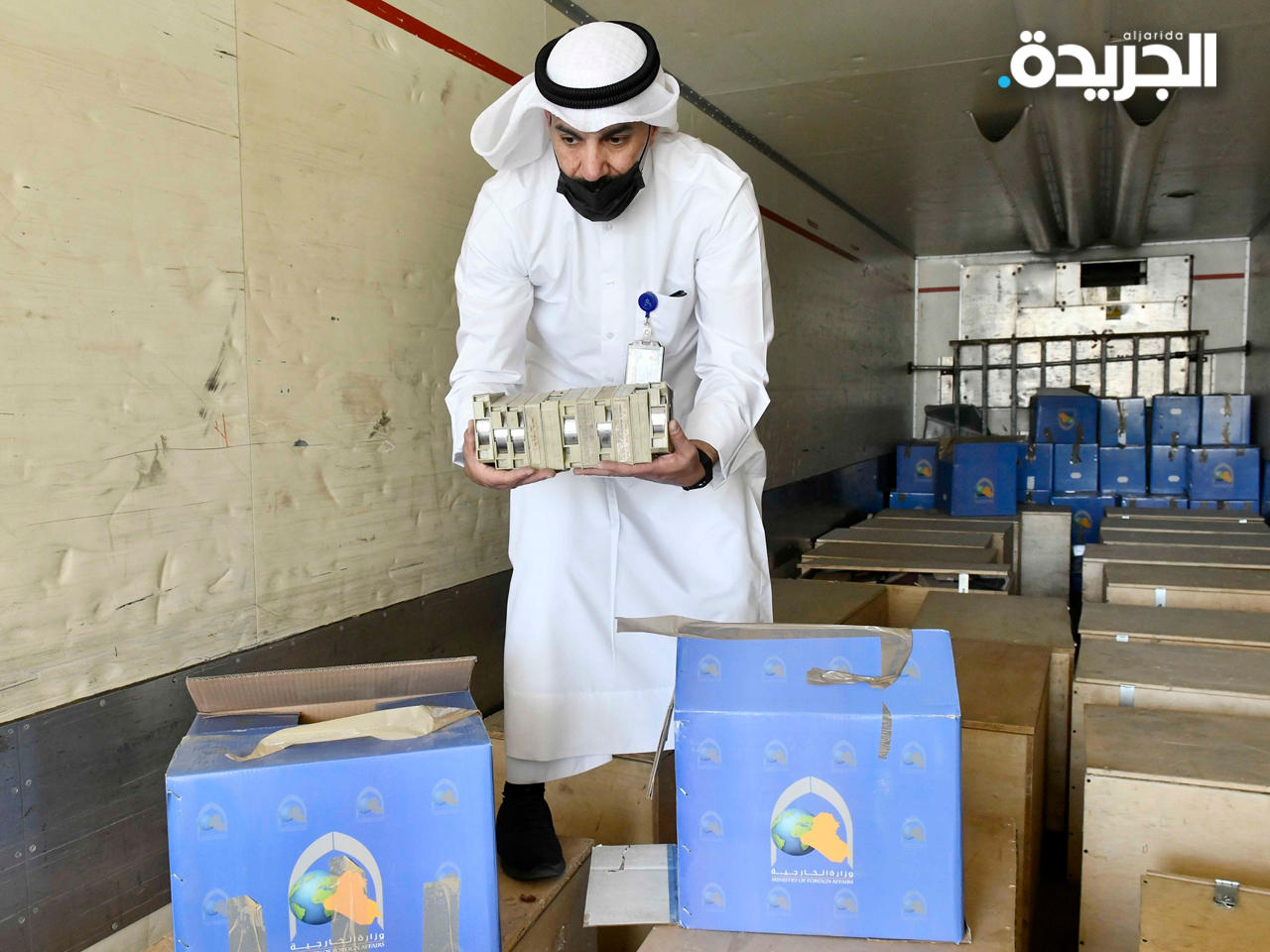 الكويت تتسلم من العراق دفعة من الممتلكات والأرشيف الوطني