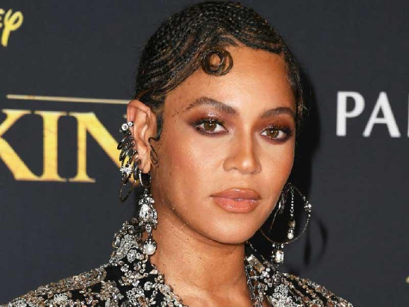 المغنية ​بيونسي​ 