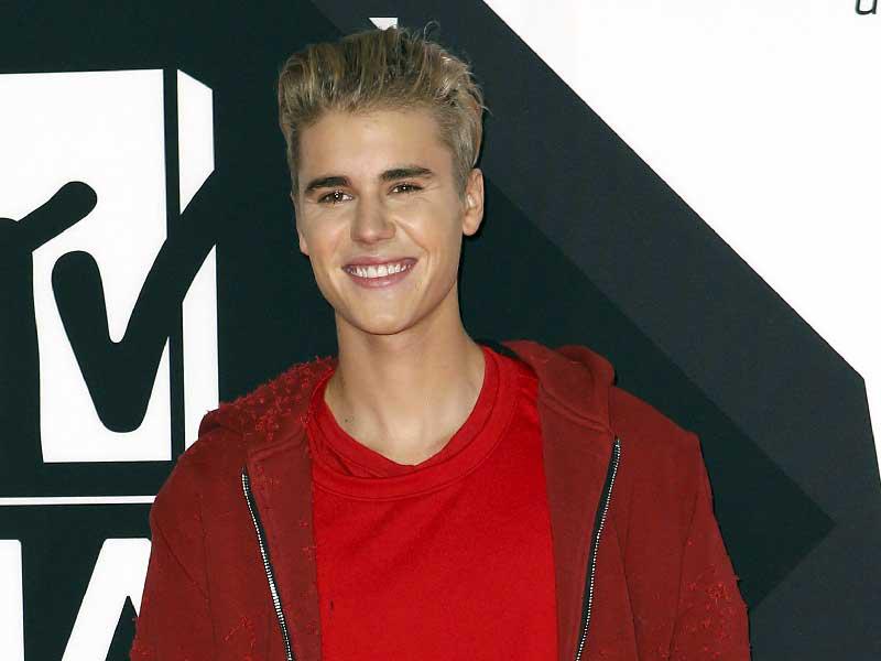 المغني جاستين بيبر 