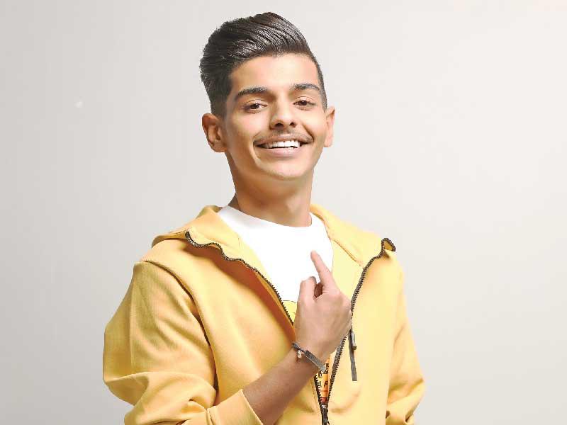 الفنان السعودي متعب الشعلان