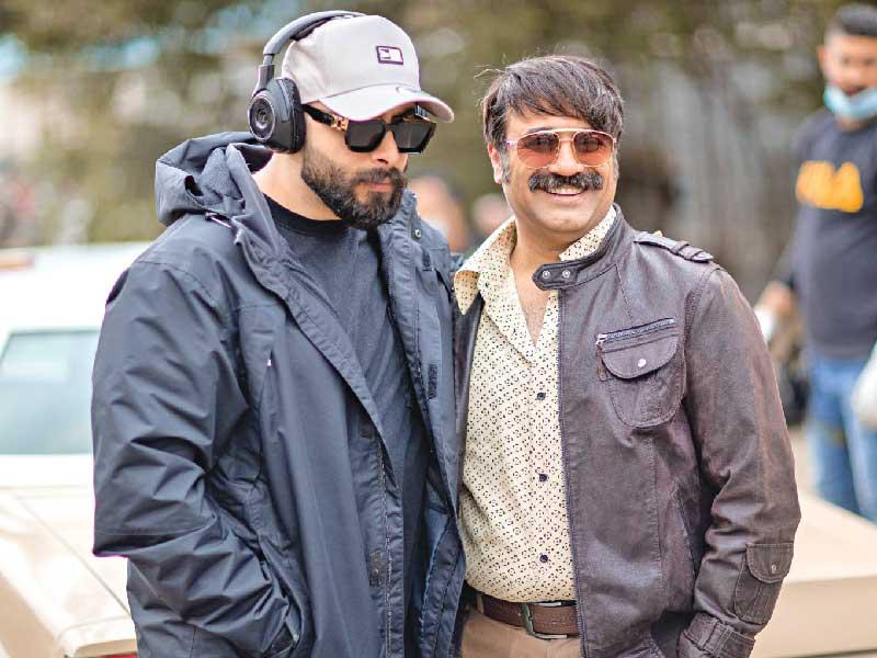 المخرج الشاب جاسم المهنا مع خالد أمين 