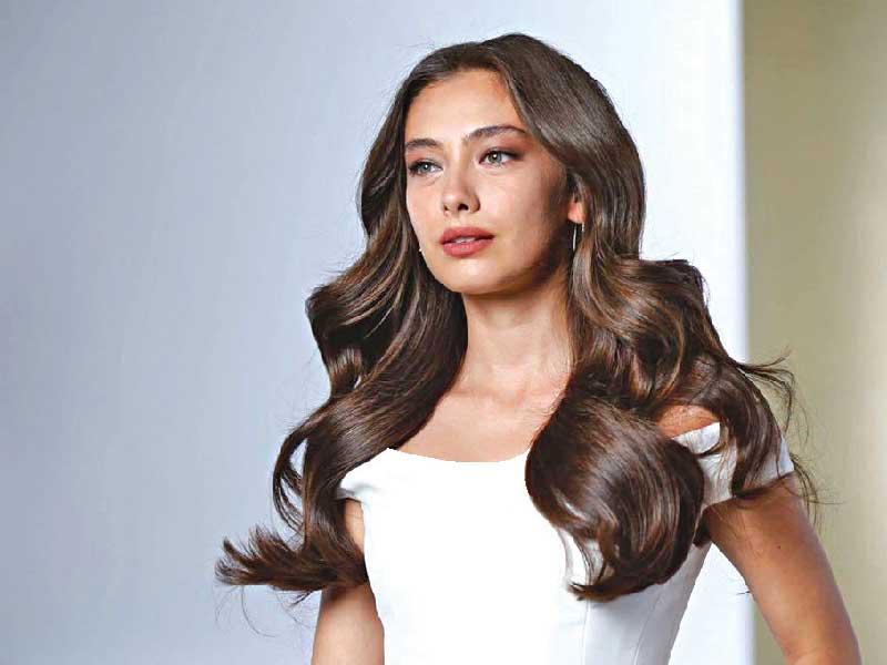 الفنانة التركية ​نسليهان أتاغول