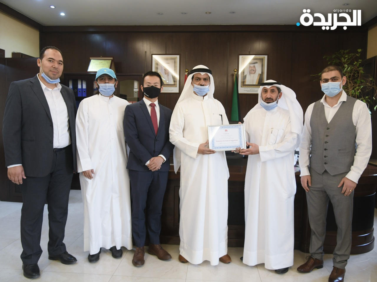 تكريم 40 موظفاً من قطاع خدمات المشتركين