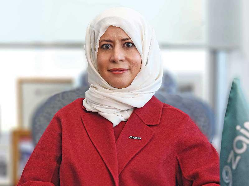 الرئيسة التنفيذية لشركة زين الكويت إيمان الروضان