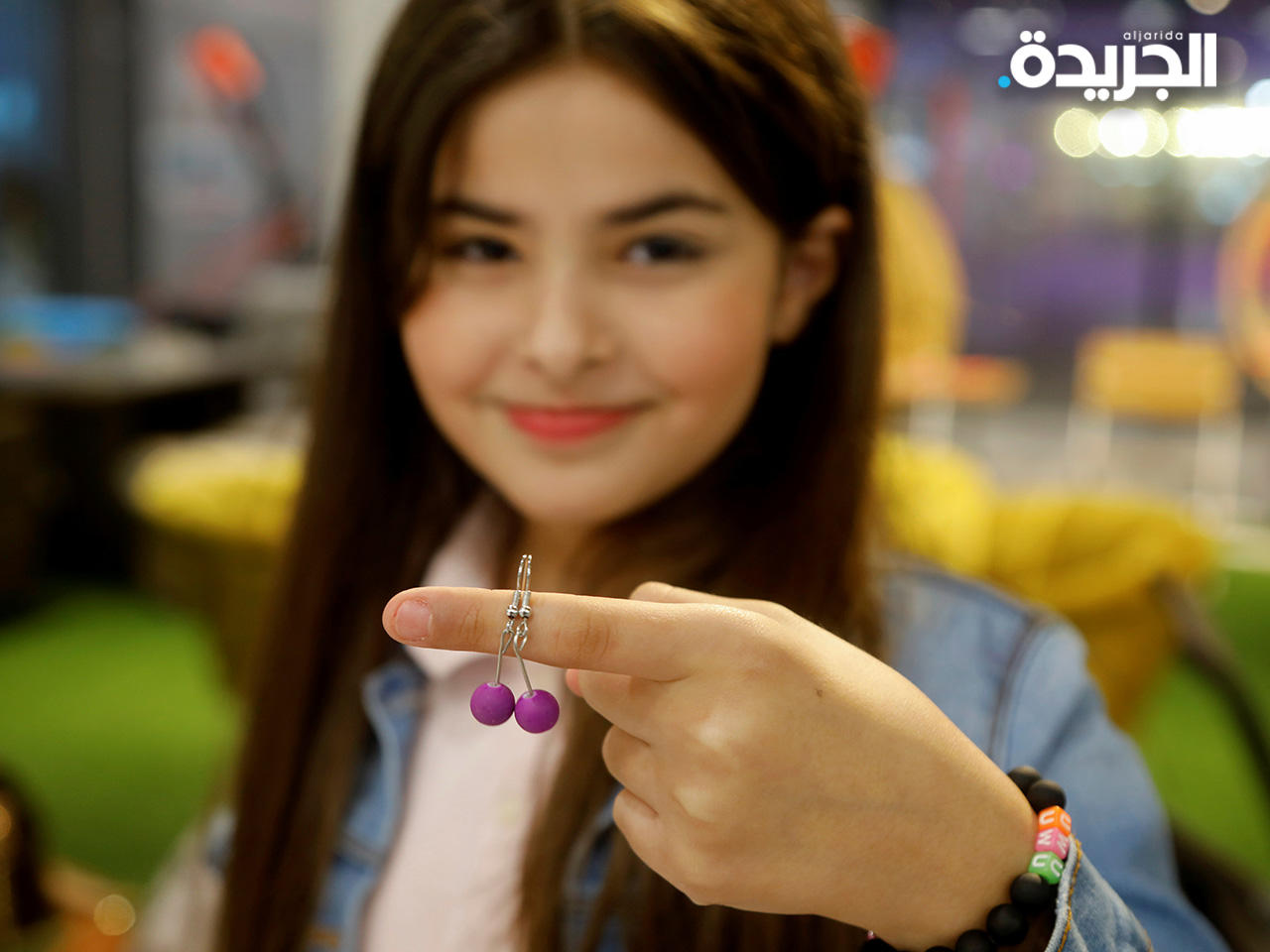 فلسطينيات صغيرات يطلقن مشروعاً لصنع الإكسسوارات