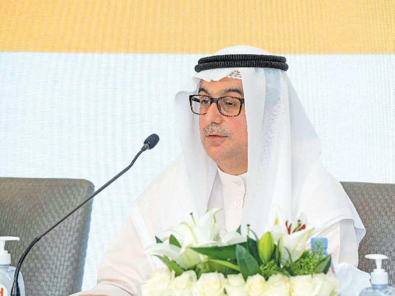 طلال بهبهاني رئيس مجلس إدارة البنك الأهلي الكويتي 