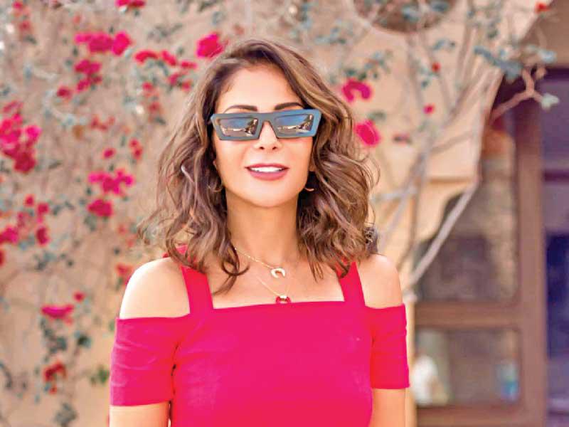 الممثلة منى زكي